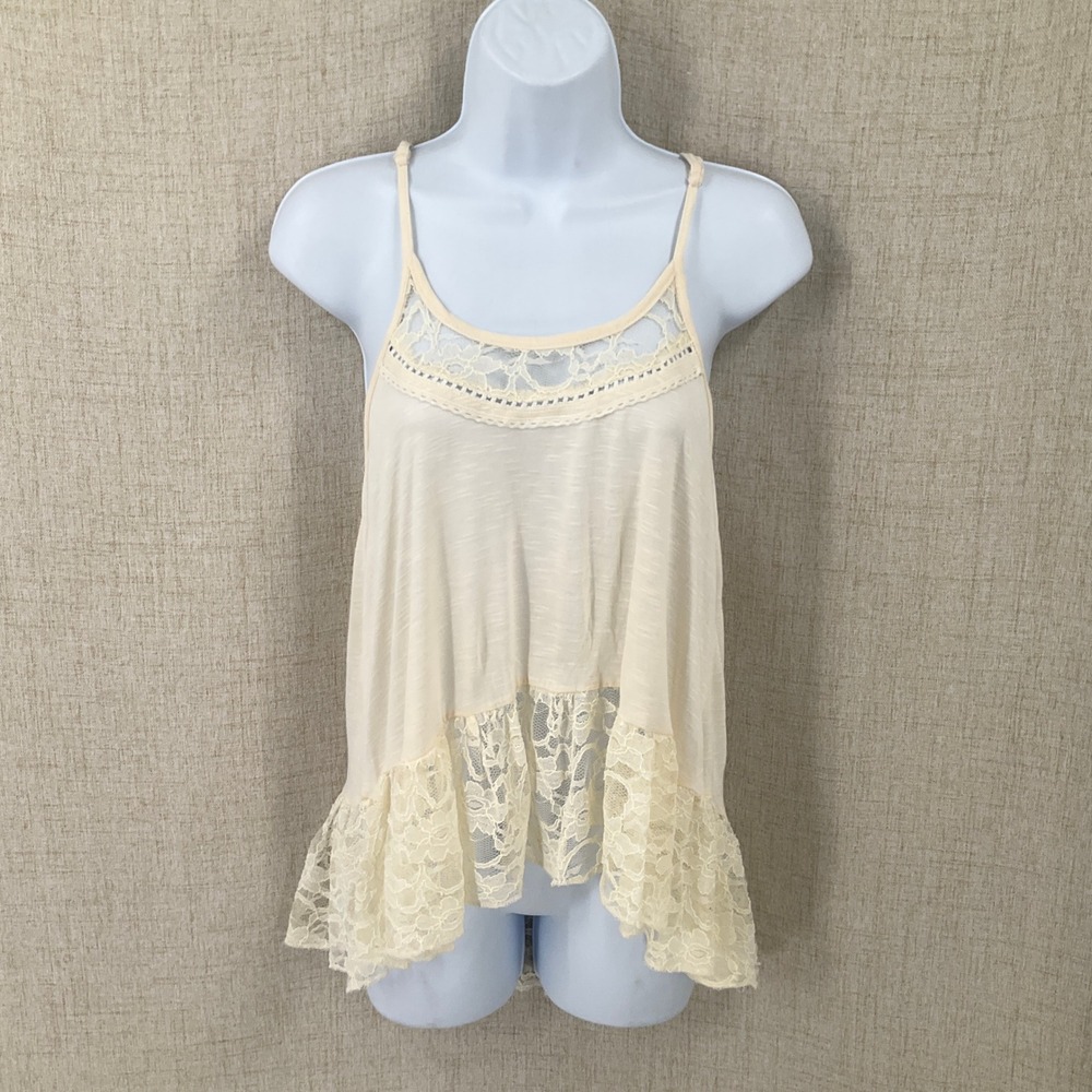 rue21 Cami Top Women M Cream Boho Lace Trim Tiered Ruffle High Low Y2K NEW